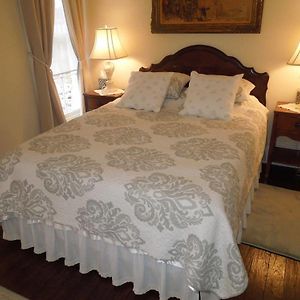 Camera con letto queen size